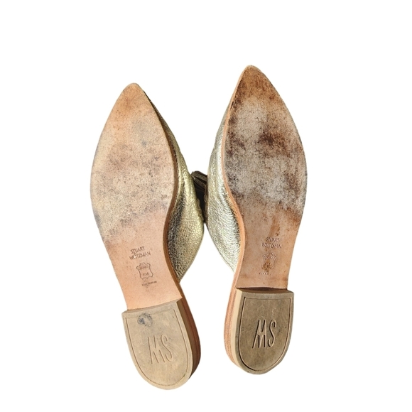 Stuart Weitzman gold loafers with tasstles. 6.5 M - Picture 4 of 5